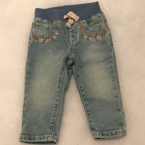 🎄 Baby Gap Light Wash Jeans Embroidered 6-12m